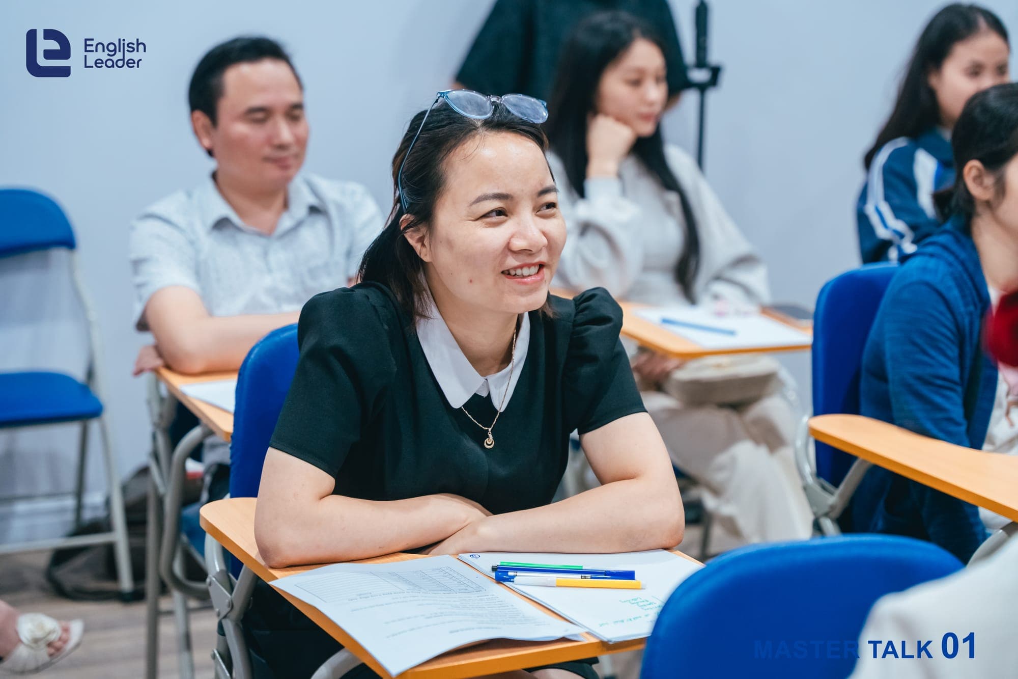 Lớp học giáo viên Việt